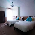 Appartement Triplex Design Avec Rooftop Et Salle Cinema *