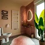 Appartement Triplex Design Avec Rooftop Et Salle Cinema