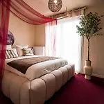 Triplex Design Avec Rooftop Et Salle Cinema * Poissy