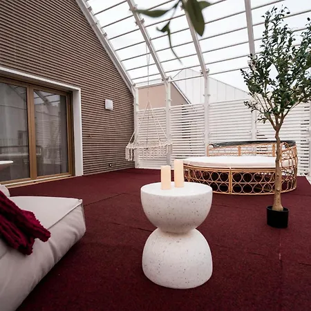 Triplex Design Avec Rooftop Et Salle Cinéma Poissy